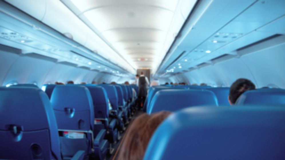 Riziko nákazy koronavirem v letadle je téměř nulové, tvrdí vědci